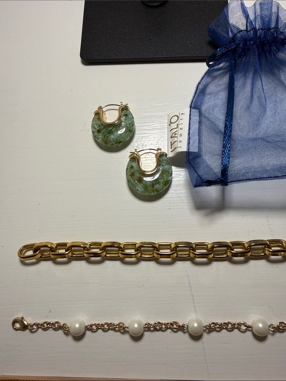Gold Chain Bracelet with Pearl Accent - Women Accessories Watch Complement